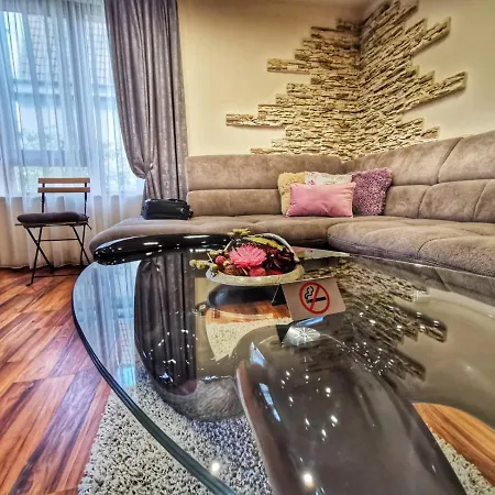 Aventurine Apartment *