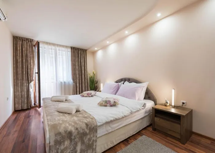 Aventurine Apartamento *