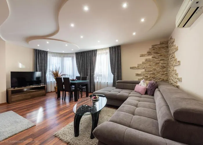 Aventurine וארנה